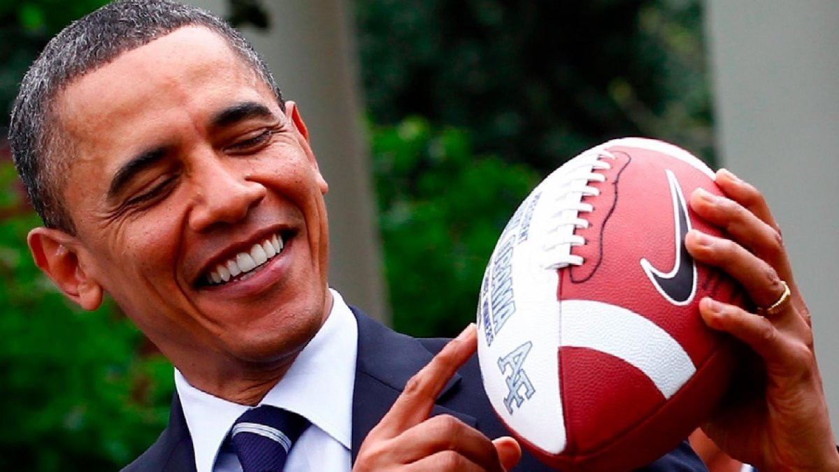 "Az Obama-jelenség és politikai marketing" című előadás a Kulturális kalandozás sorozat keretében az Eszterházy-palotában