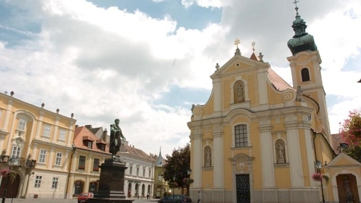 Bécsi kapu square