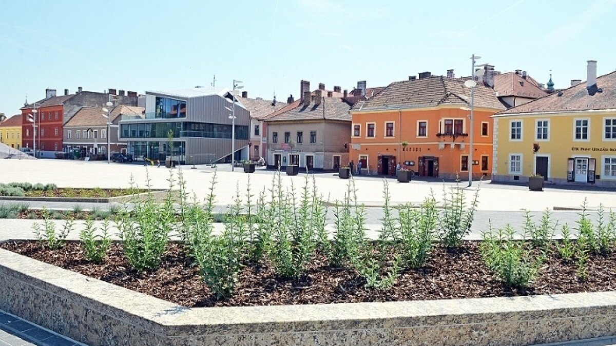 Dunakapu tér