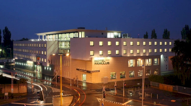 Hotel Famulus****
