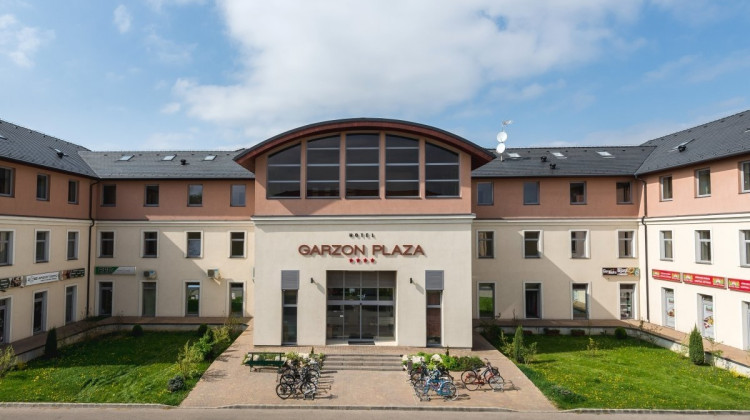 Hotel**** Garzon Plaza