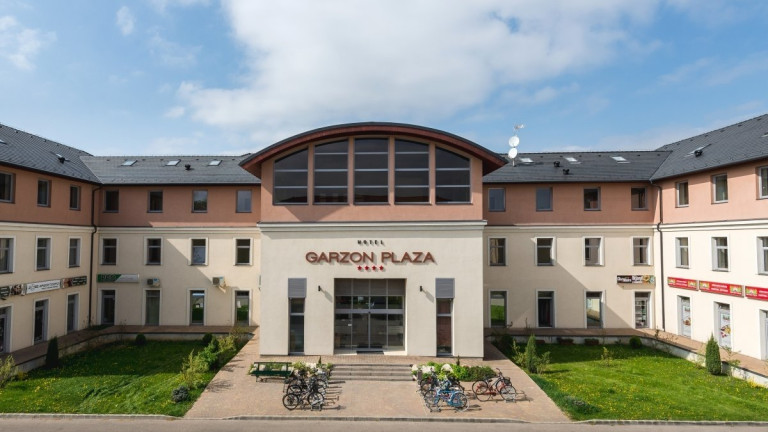 Hotel**** Garzon Plaza