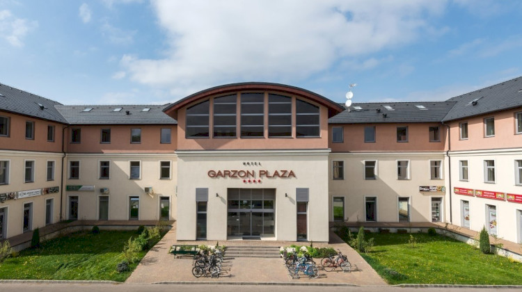 Hotel**** Garzon Plaza