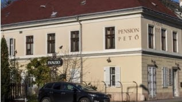 Pető Pension