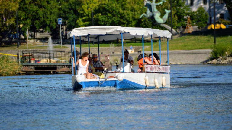 Pleasure boating Győr