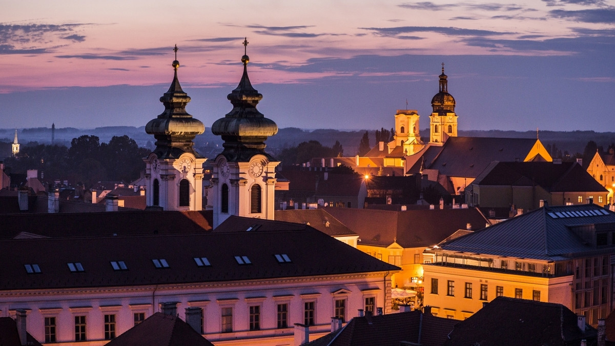 Sunset tour on the rivers of Győr