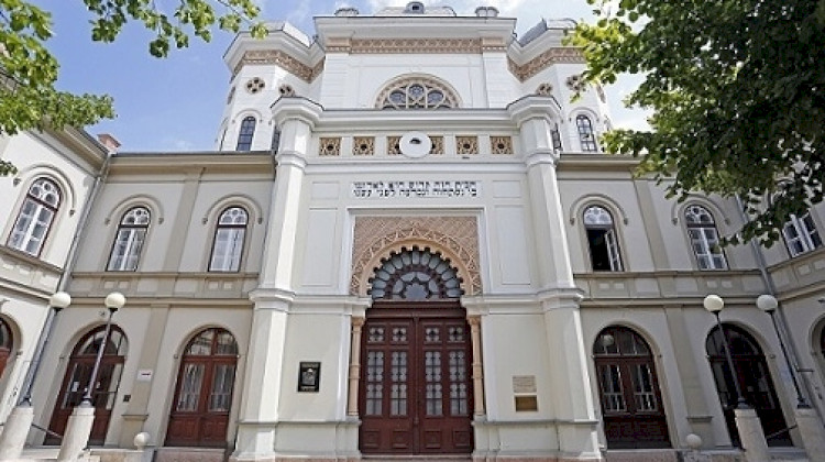 Synagogue, Vasilescu-collection (Rómer Flóris Art and Historical Museum)