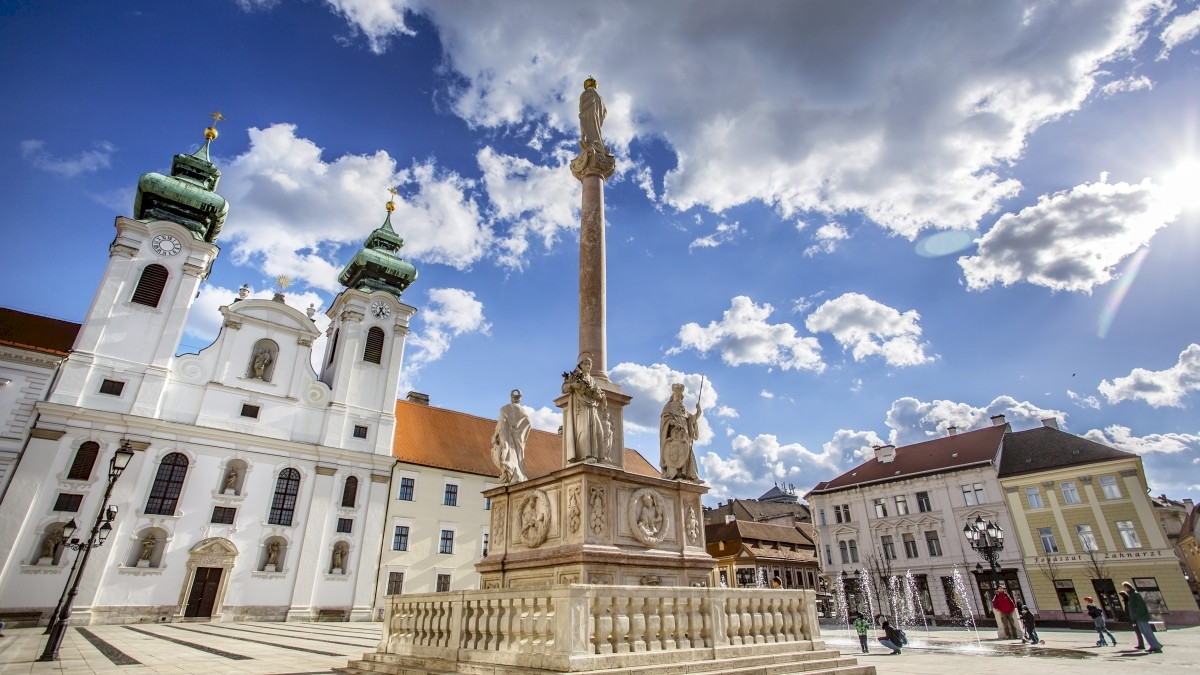 "Szentek nyomában" tematikus városnéző séta