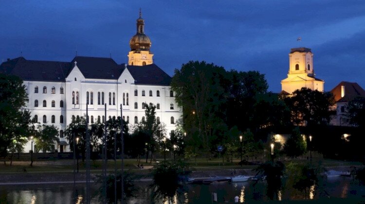​Urban CoolTour tematikus városnézések és élményprogramok